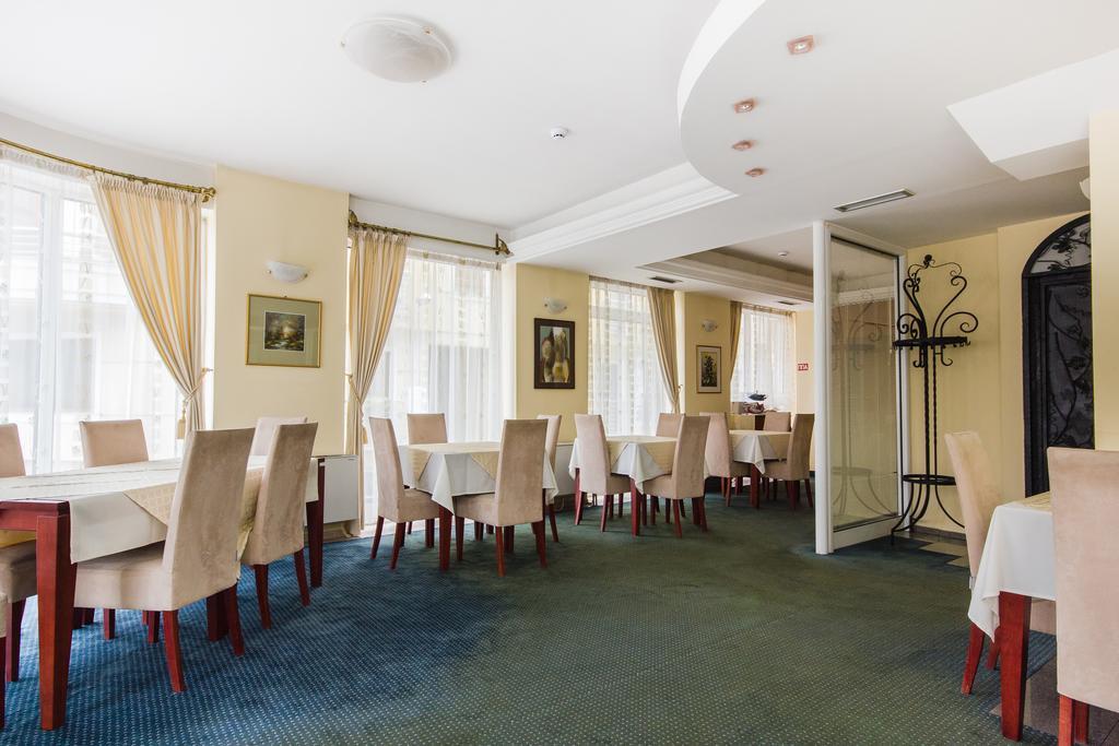 Hotel Residence Inn Скопие Екстериор снимка