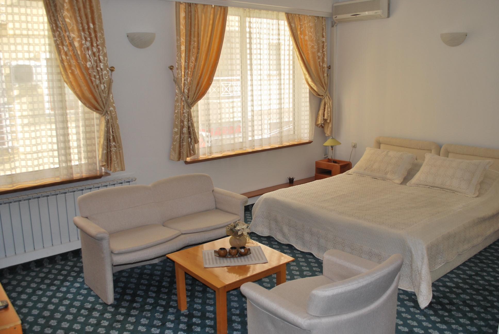 Hotel Residence Inn Скопие Екстериор снимка
