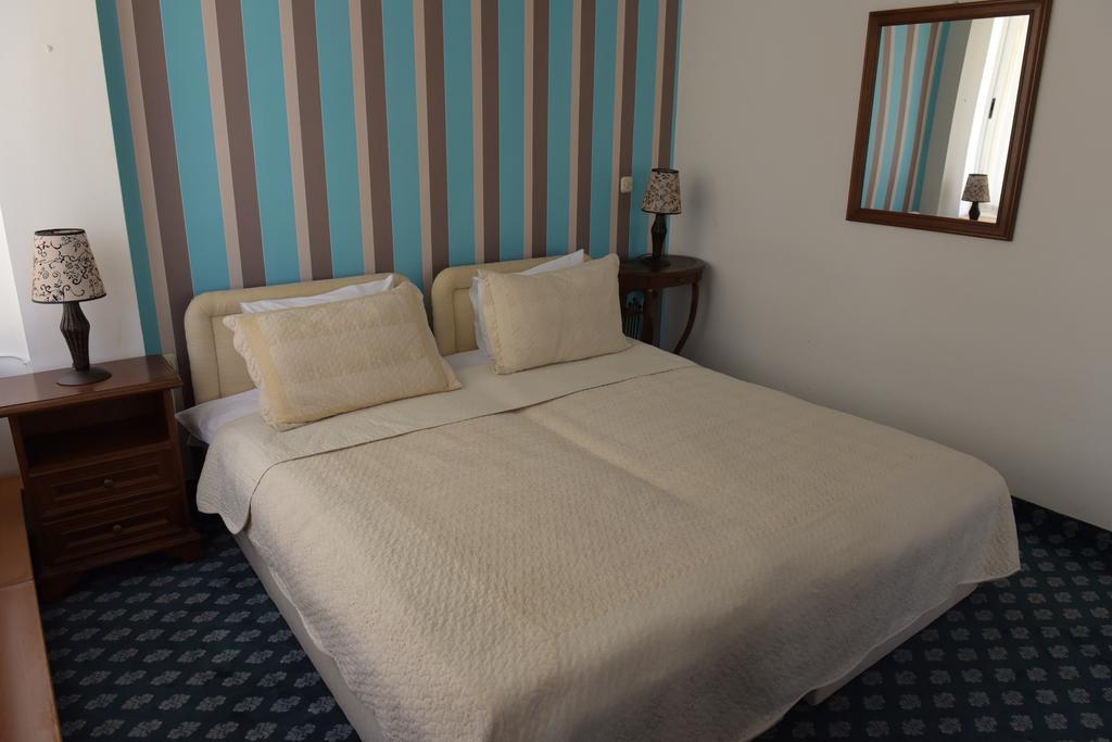 Hotel Residence Inn Скопие Екстериор снимка