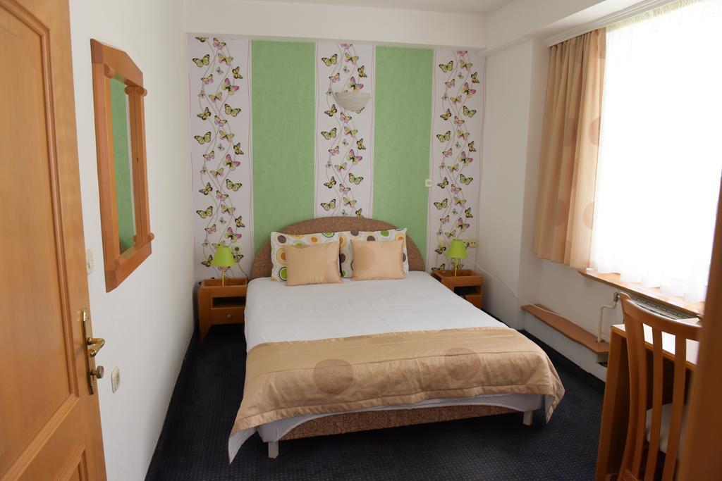 Hotel Residence Inn Скопие Екстериор снимка